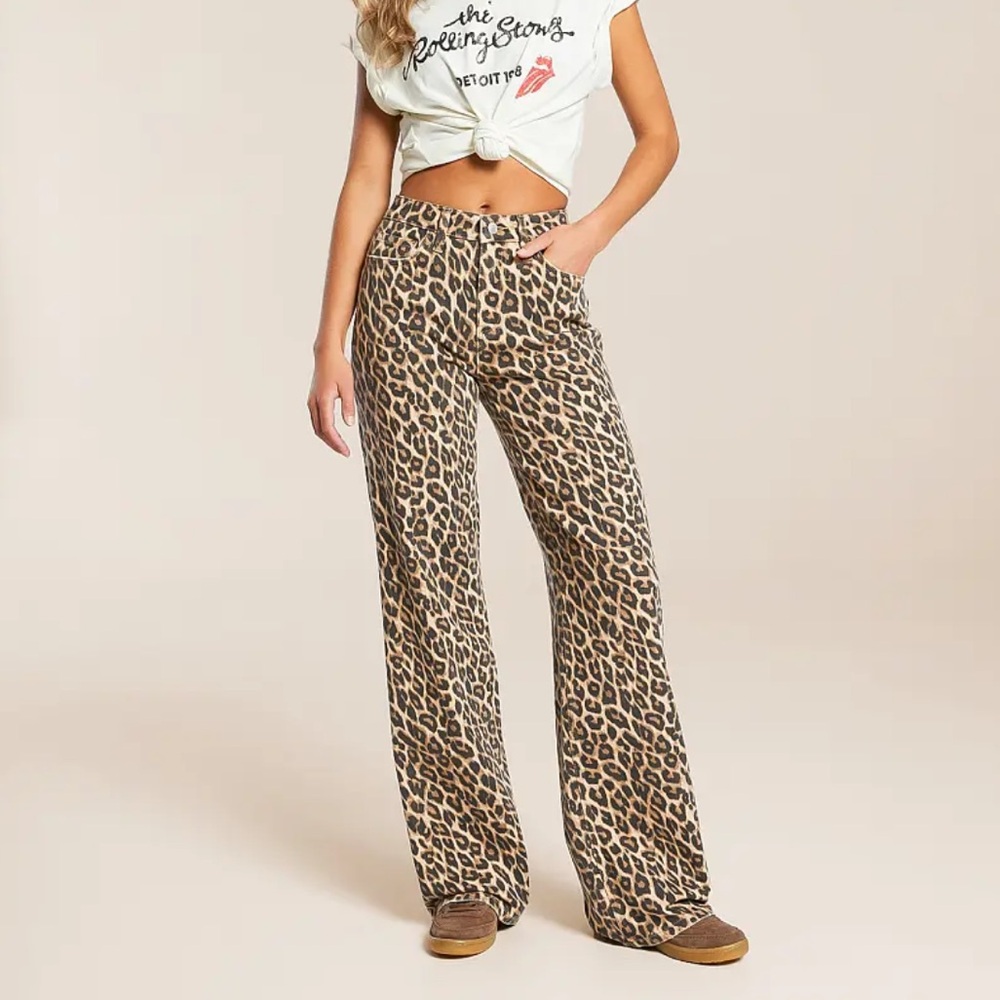 Vervet by Flying Monkey Leopard Print Pants